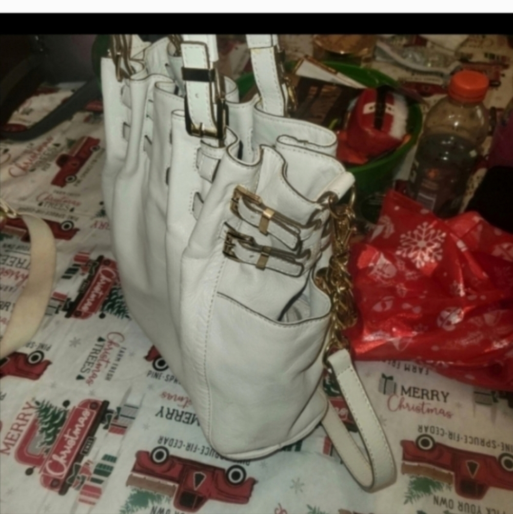 MICHAEL Michael Kors Off White Leather Large Edie Shoulder Bag - Picture 2 of 8